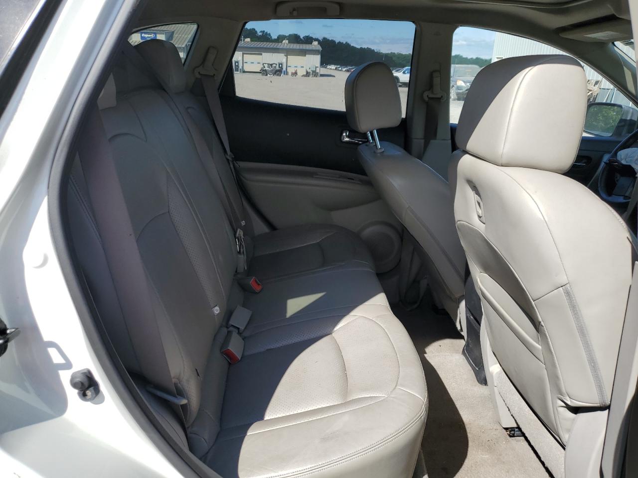 JN8AS5MV7BW270686 2011 Nissan Rogue S