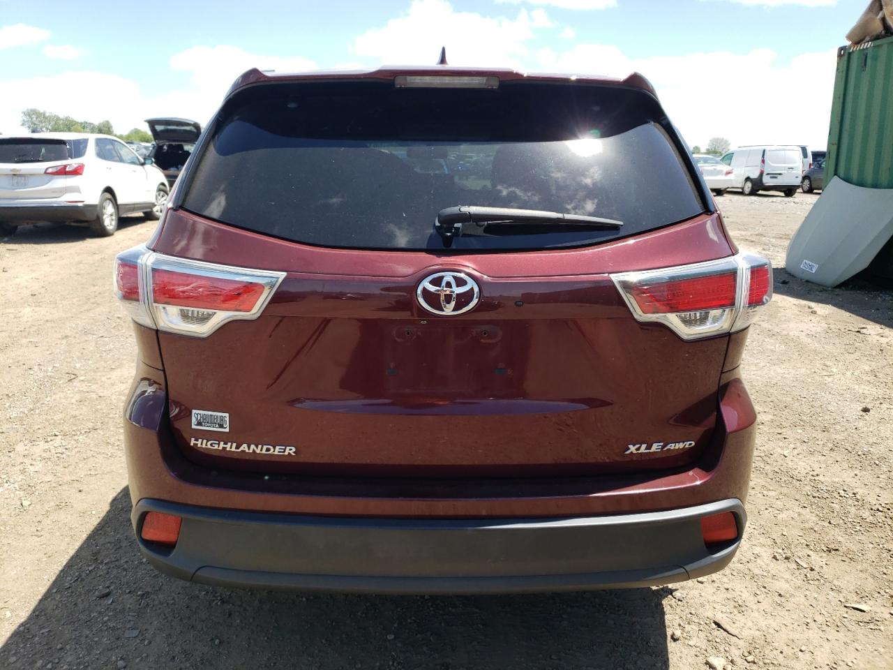 5TDJKRFH0ES048022 2014 Toyota Highlander Xle