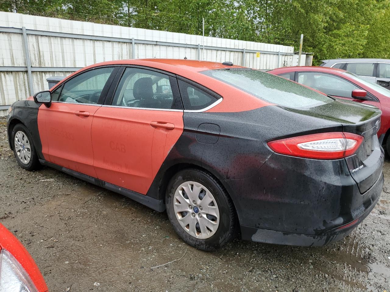 2013 Ford Fusion S vin: 3FA6P0G74DR194732