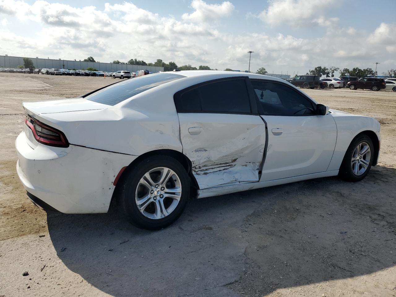 2C3CDXBG2KH699140 2019 Dodge Charger Sxt