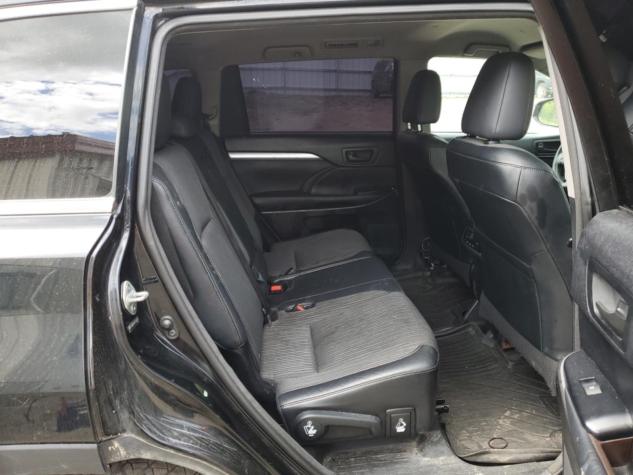 5TDBKRFHXES048016 2014 Toyota Highlander Le