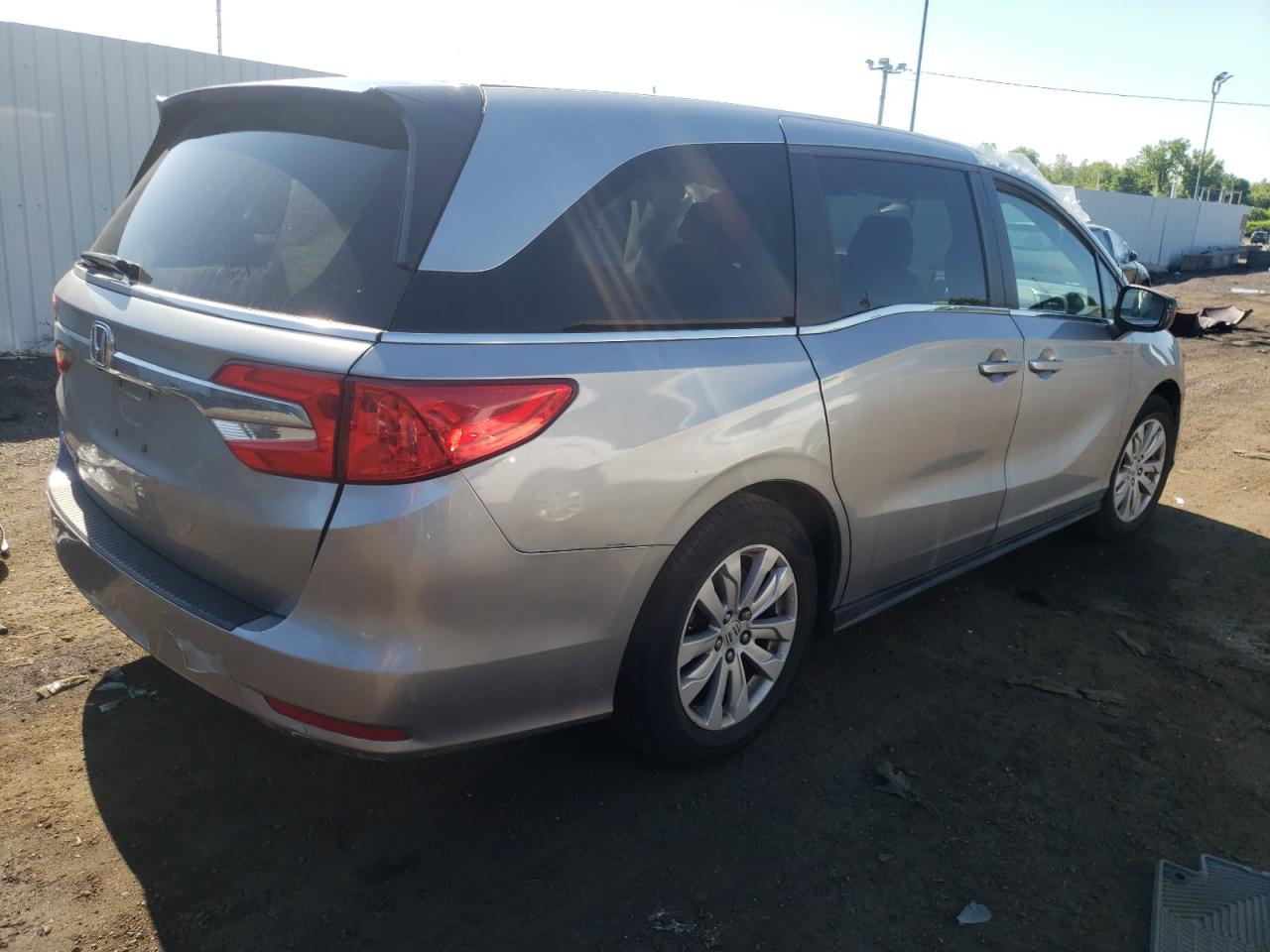 5FNRL6H22KB103061 2019 Honda Odyssey Lx