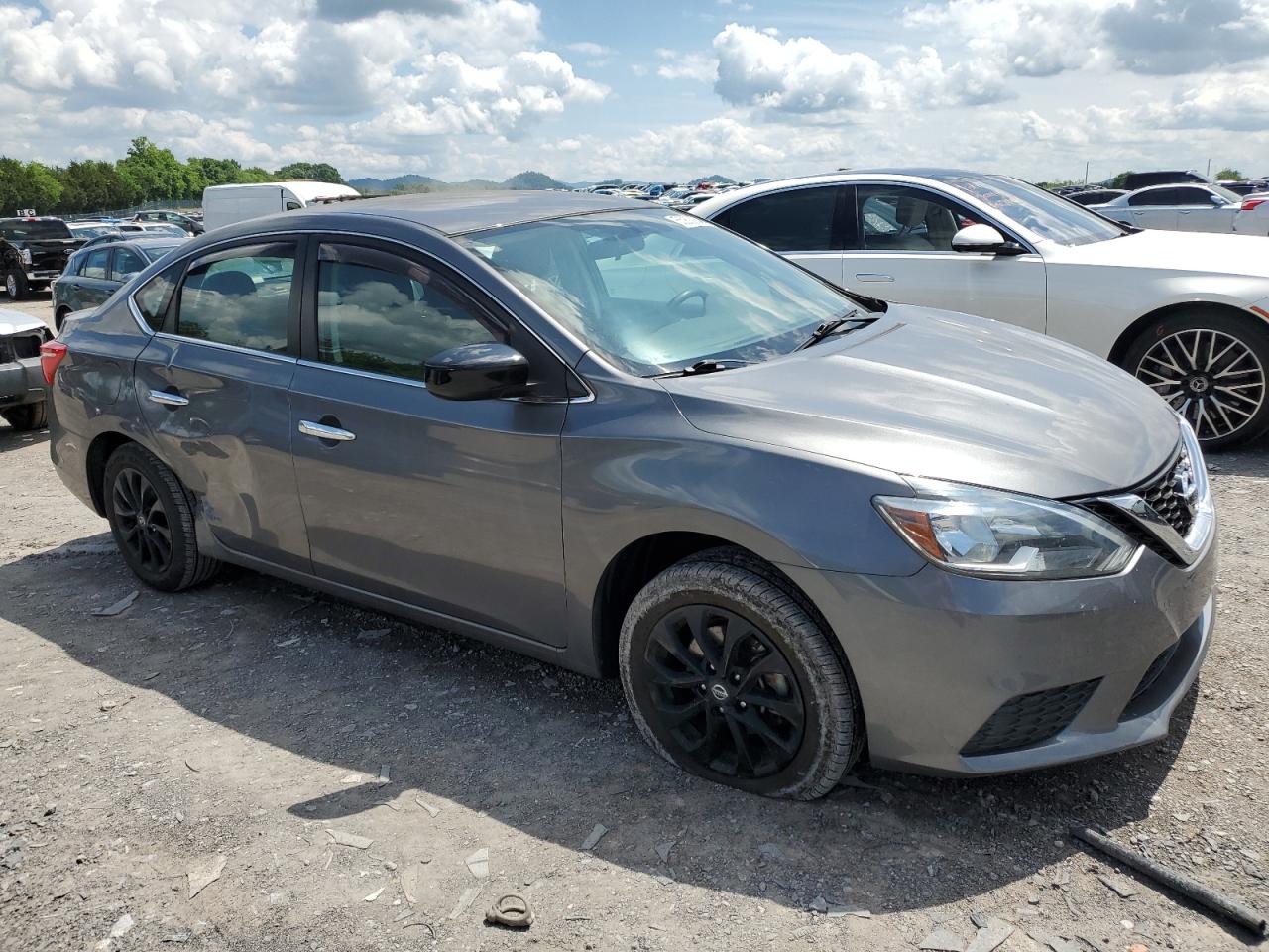 3N1AB7AP3JY329806 2018 Nissan Sentra S