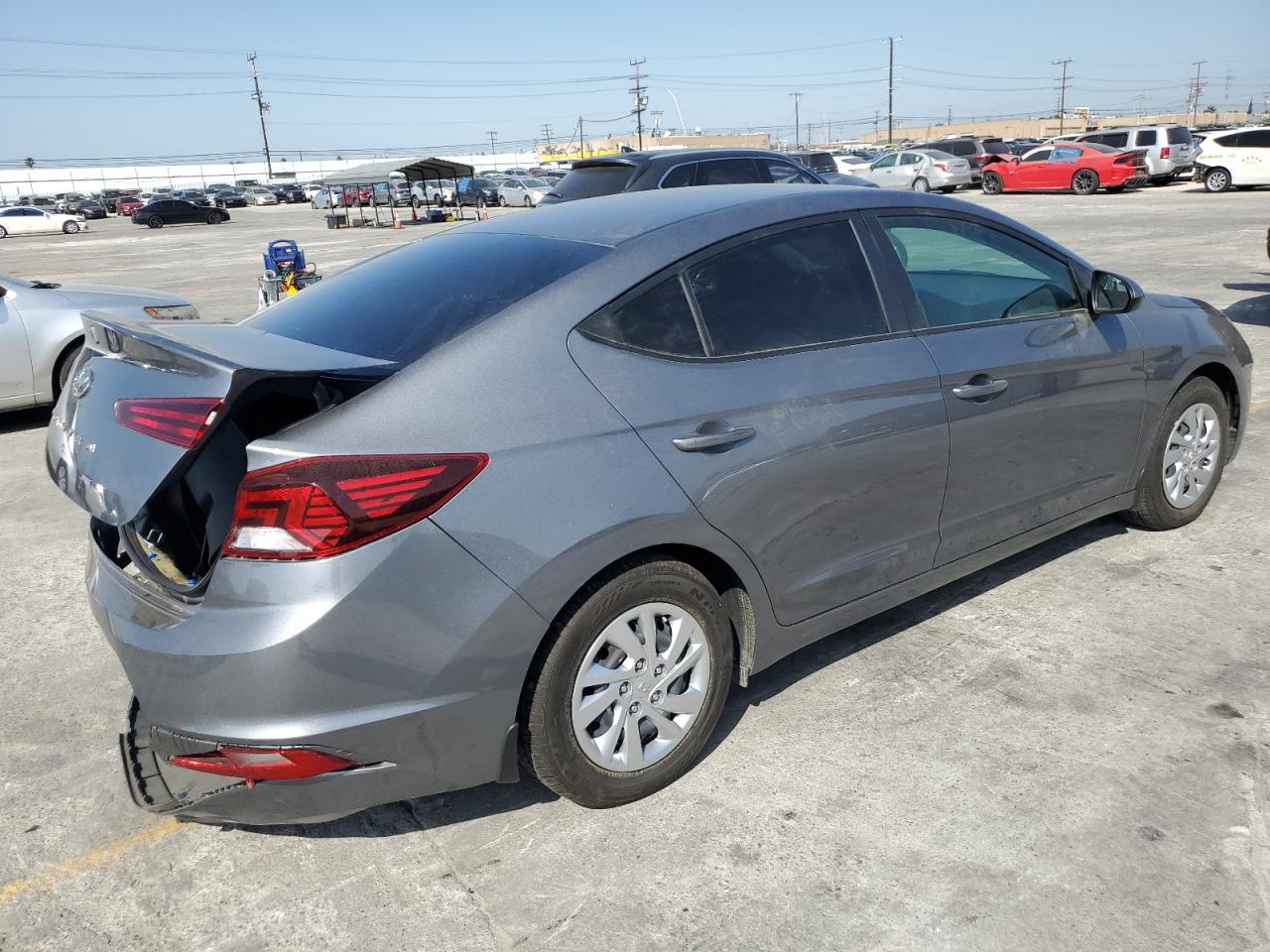 2019 Hyundai Elantra Se vin: KMHD74LF8KU824808