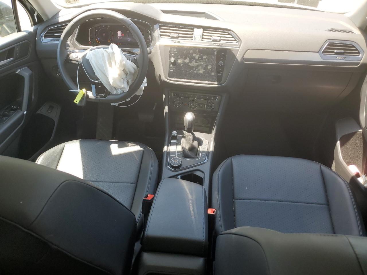 3VV2B7AX9LM104058 2020 Volkswagen Tiguan Se