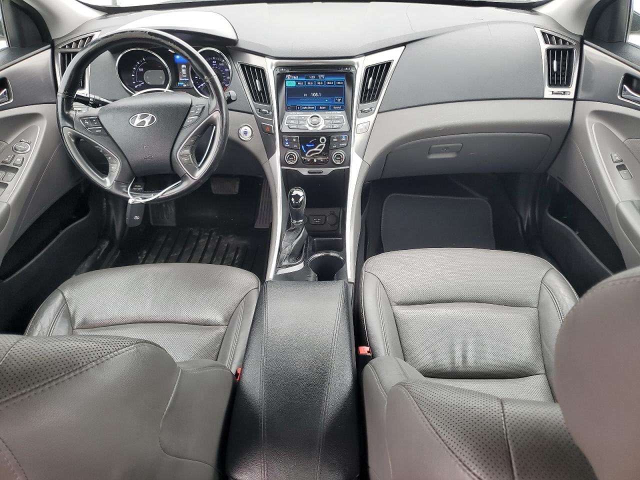 HYUNDAI SONATA HYBRID