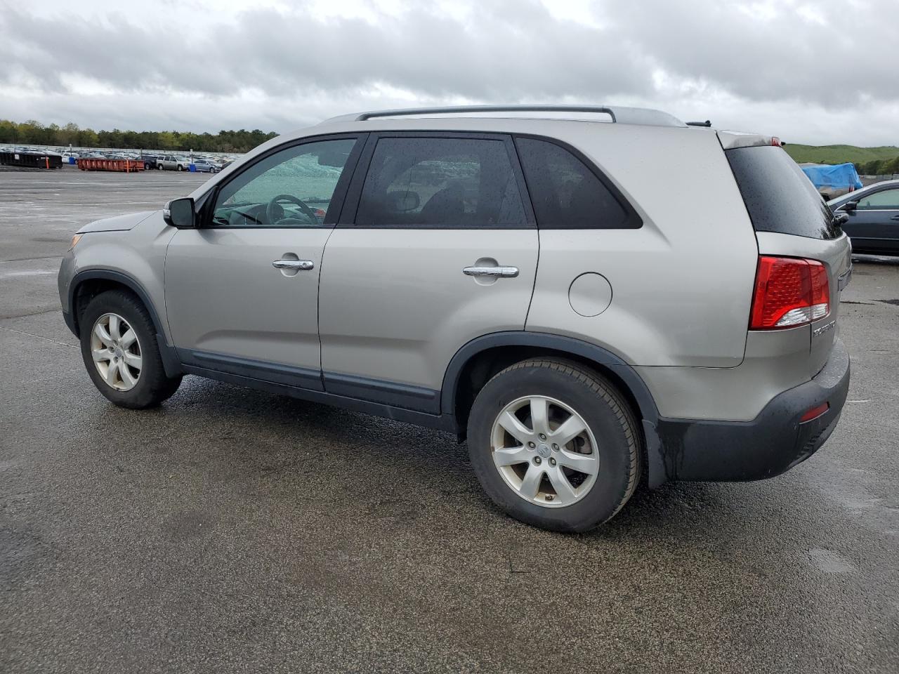 2013 Kia Sorento Lx vin: 5XYKT3A69DG385336