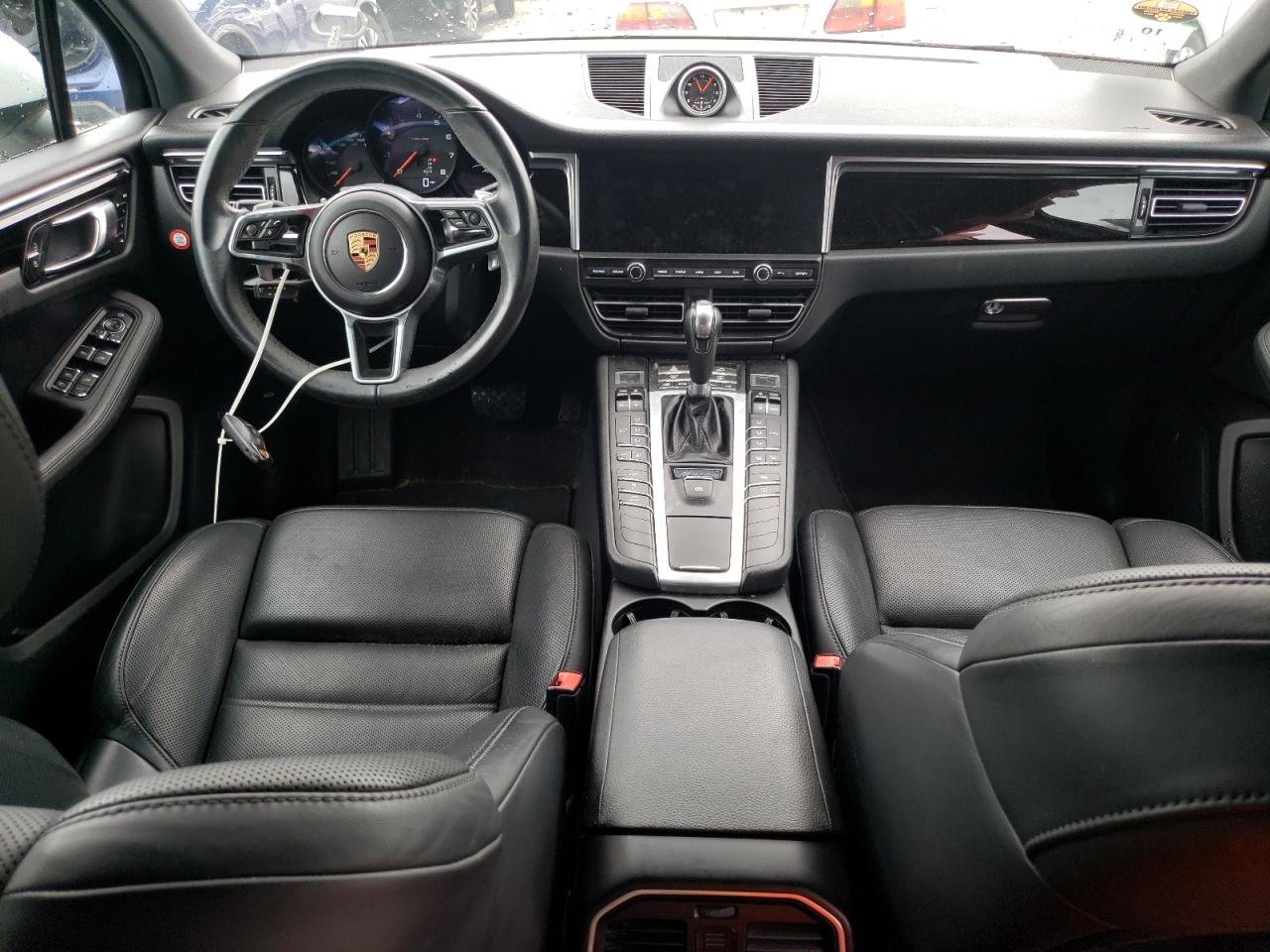 WP1AA2A55LLB01317 2020 Porsche Macan