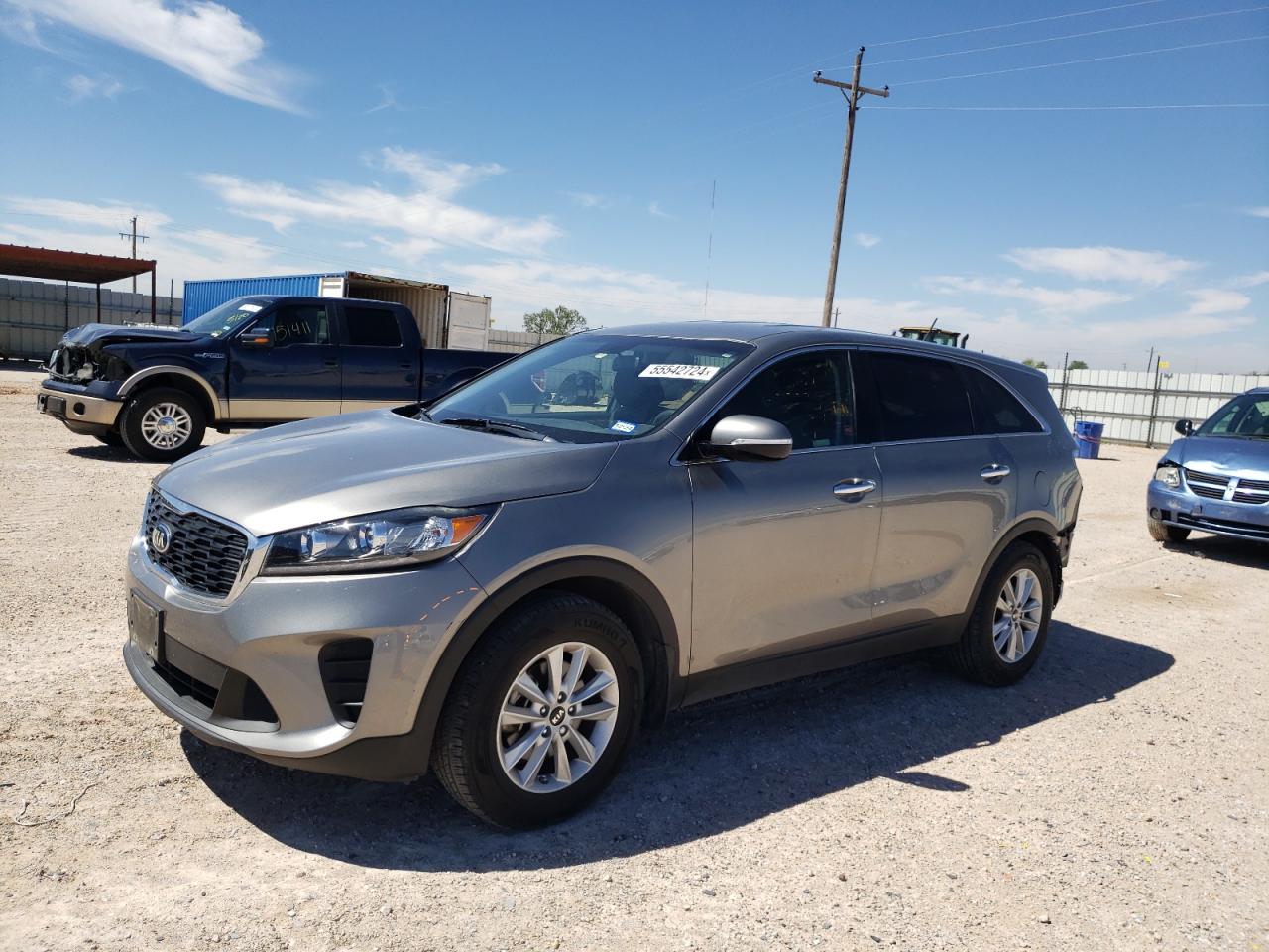 2019 Kia Sorento L vin: 5XYPG4A35KG545652