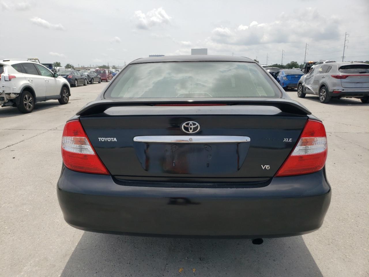 JTDBF32K530145174 2003 Toyota Camry Le