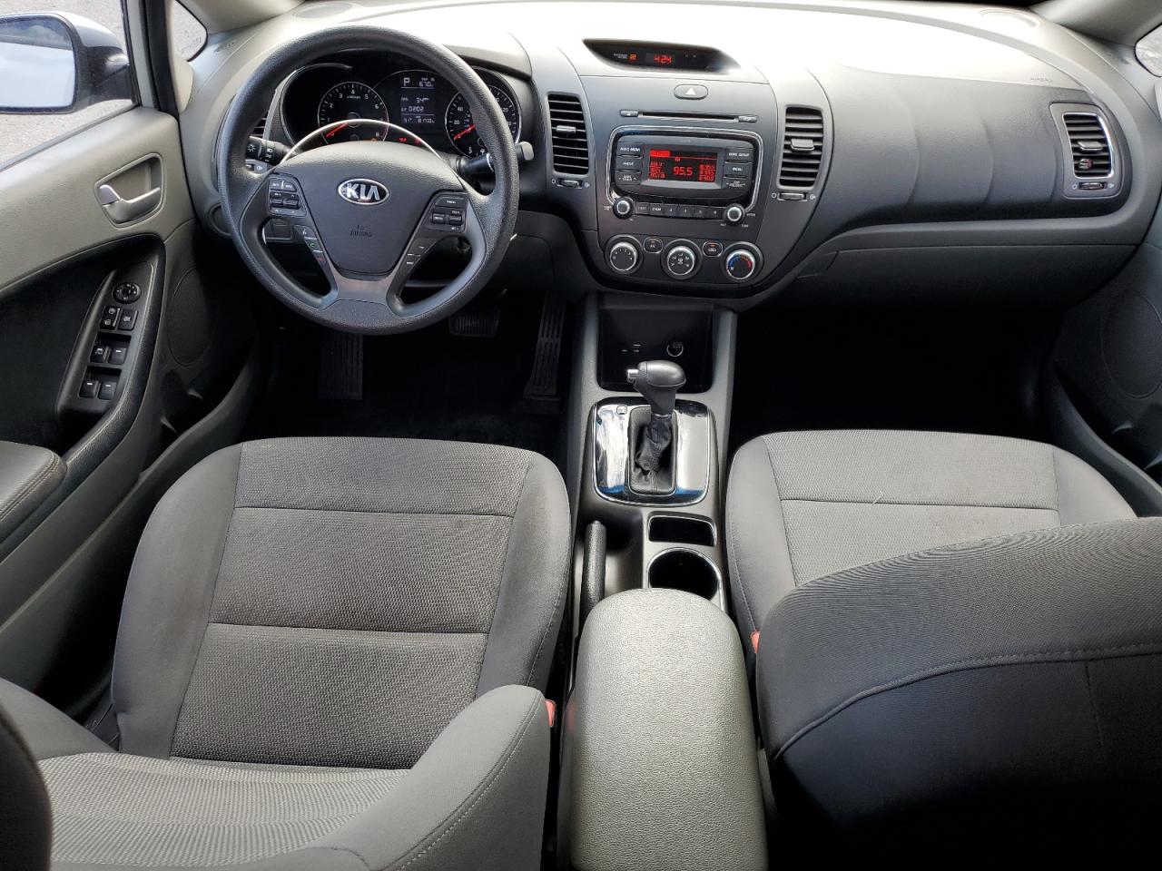 3KPFK4A70JE170617 2018 Kia Forte Lx