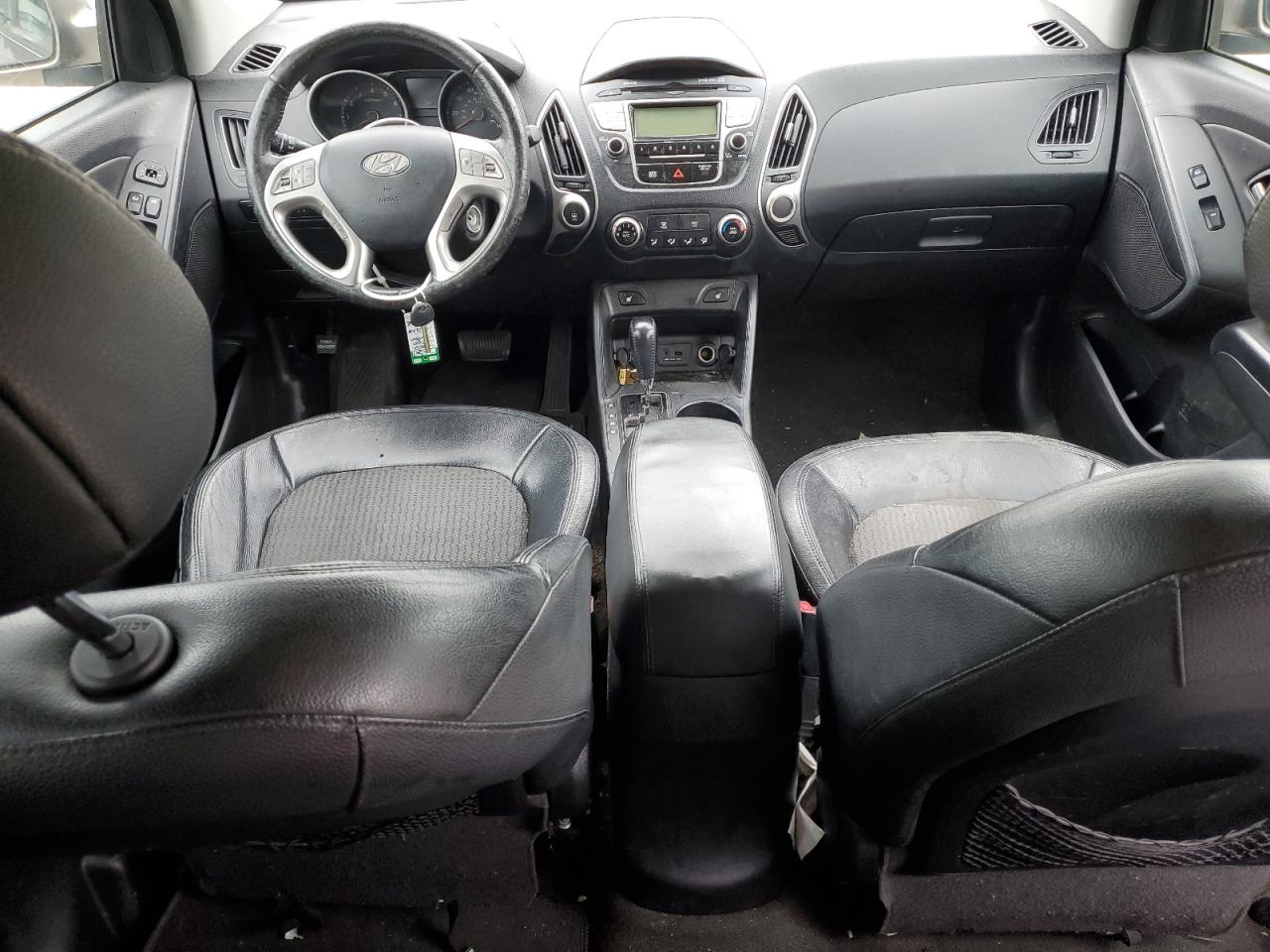 KM8JUCAC3CU461687 2012 Hyundai Tucson Gls