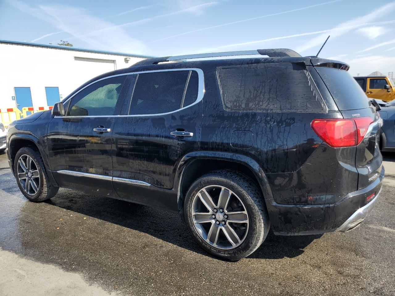 1GKKNPLS8HZ205366 2017 GMC Acadia Denali