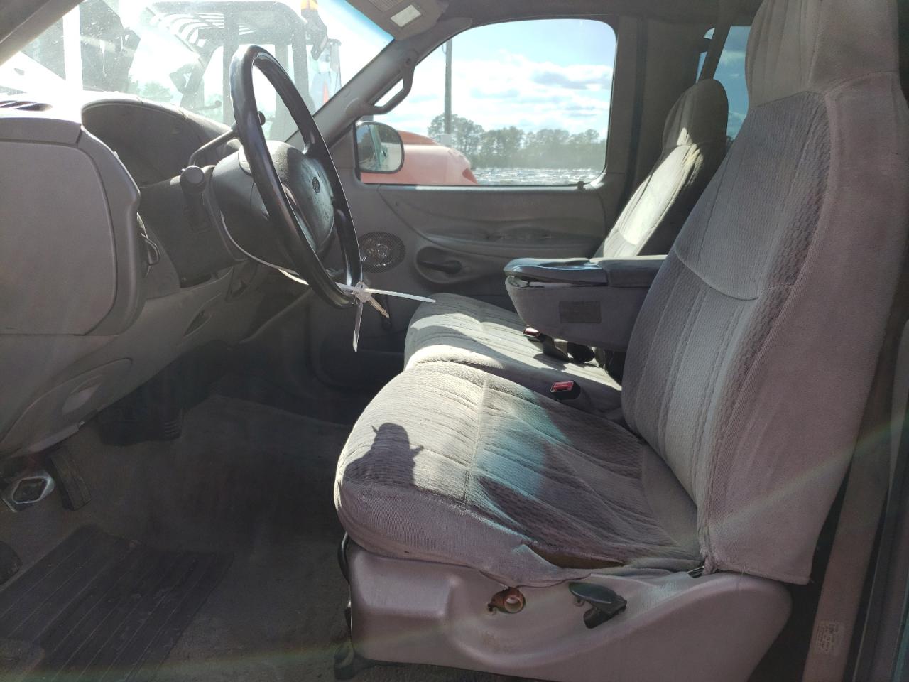 1FTDX1721VNC92732 1997 Ford F150