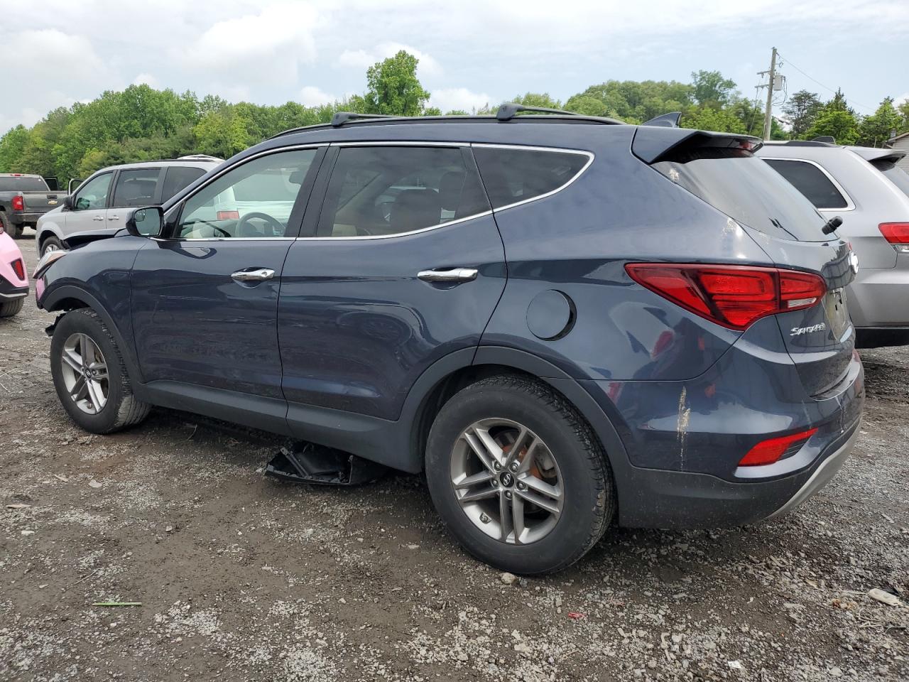 5NMZUDLB2HH014056 2017 Hyundai Santa Fe Sport