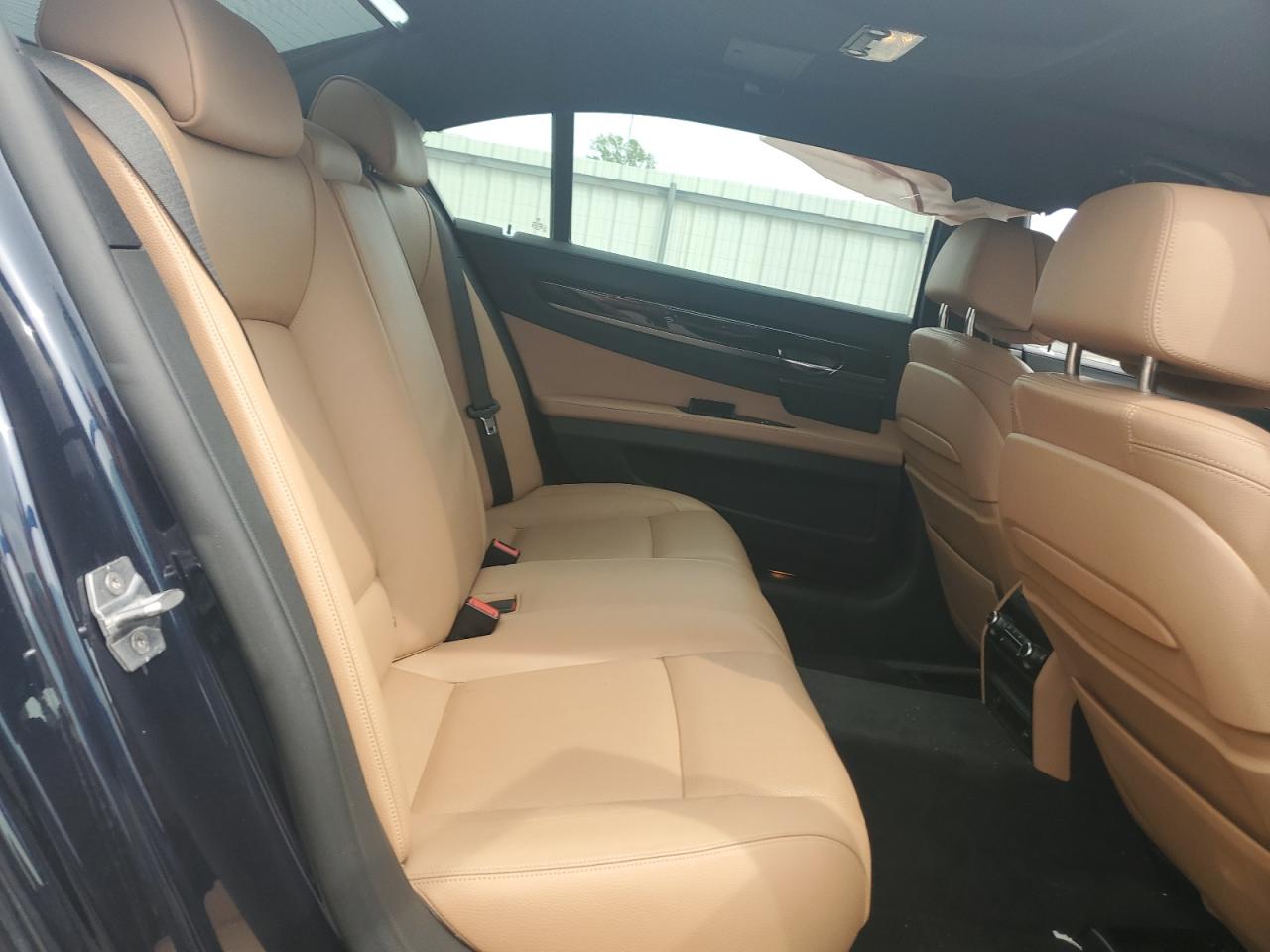 2015 BMW 740 Lxi vin: WBAYF4C53FG291767