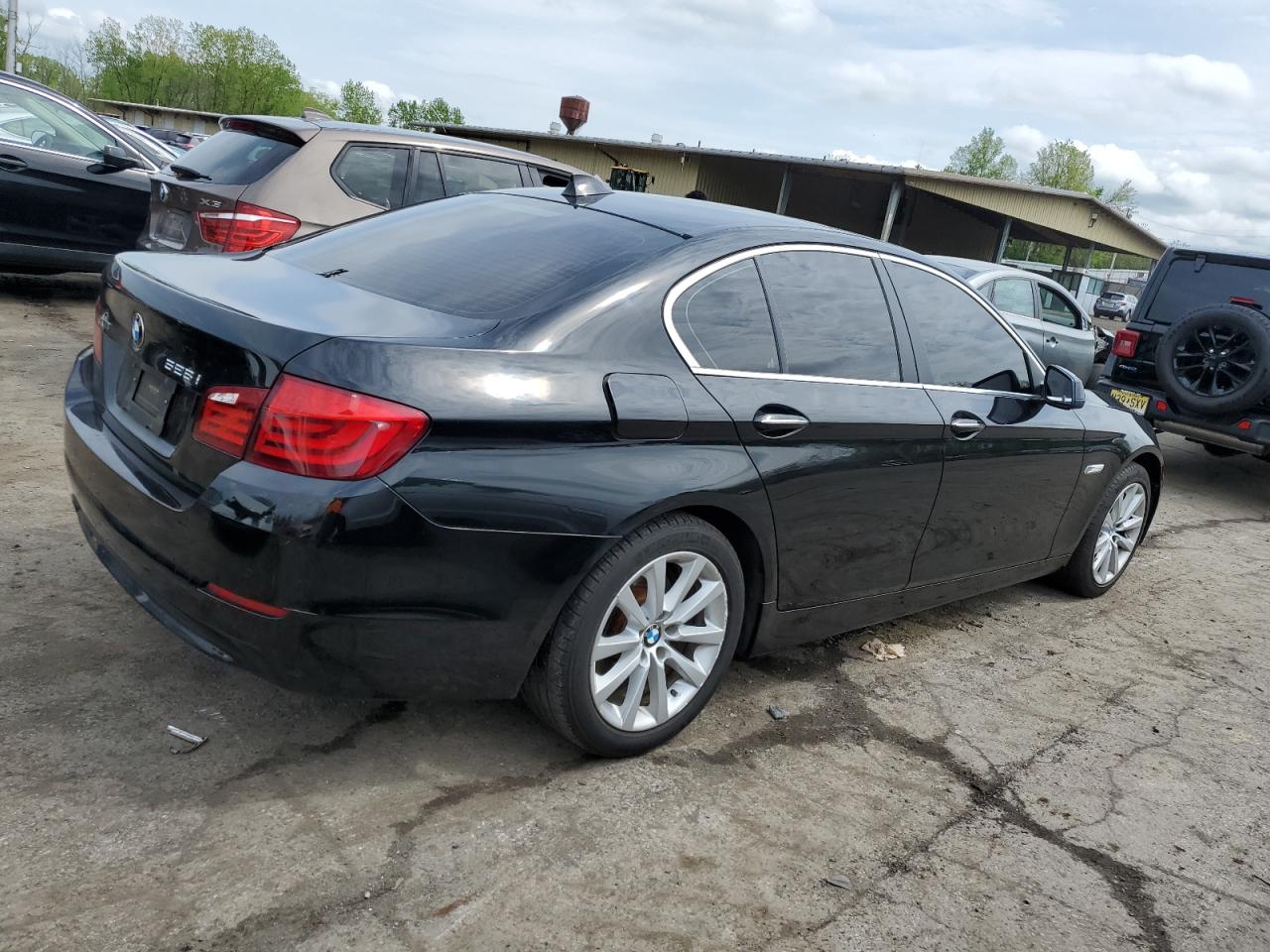 WBAXH5C51DD107498 2013 BMW 528 Xi