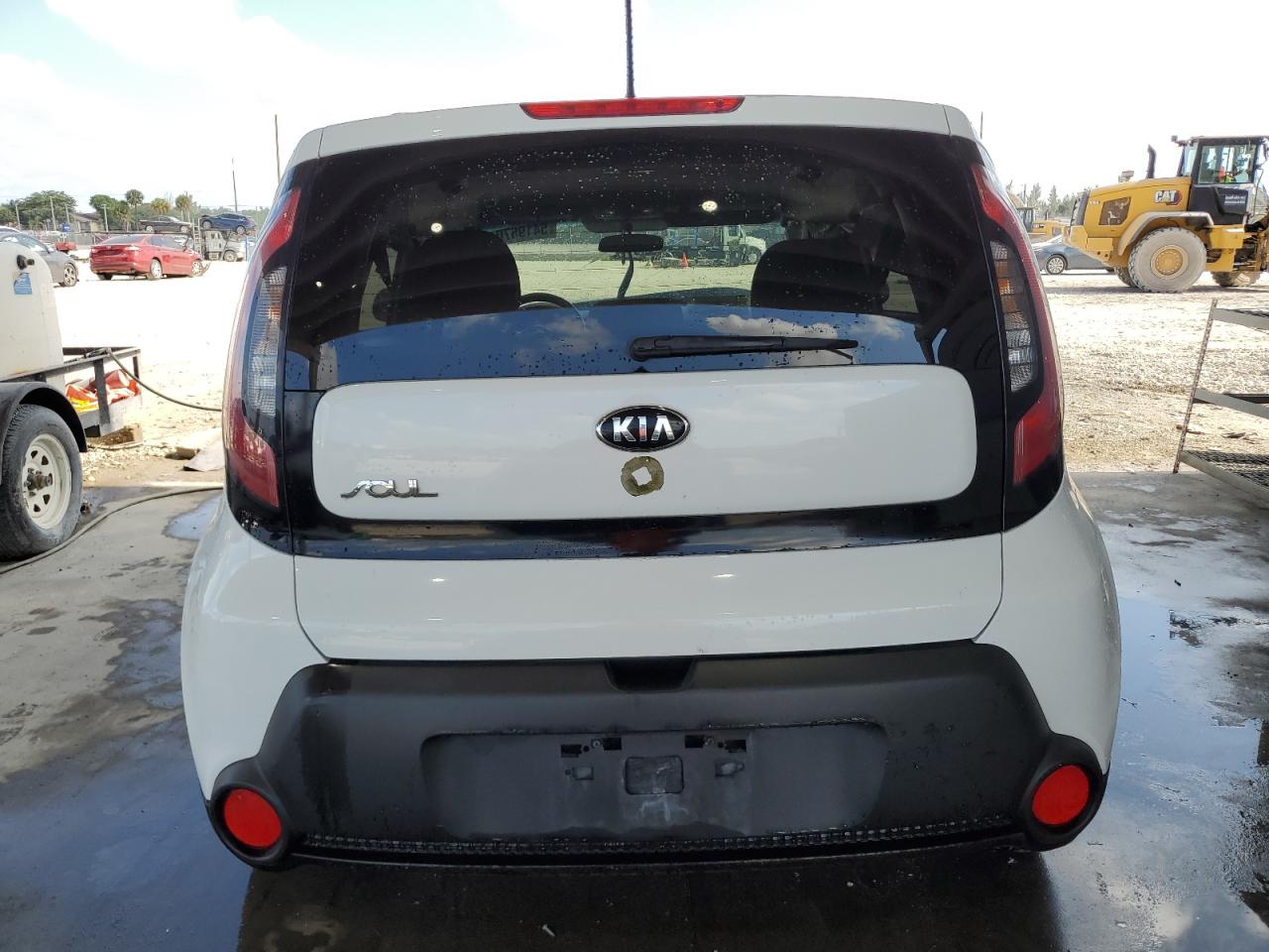 KNDJN2A23G7400699 2016 Kia Soul