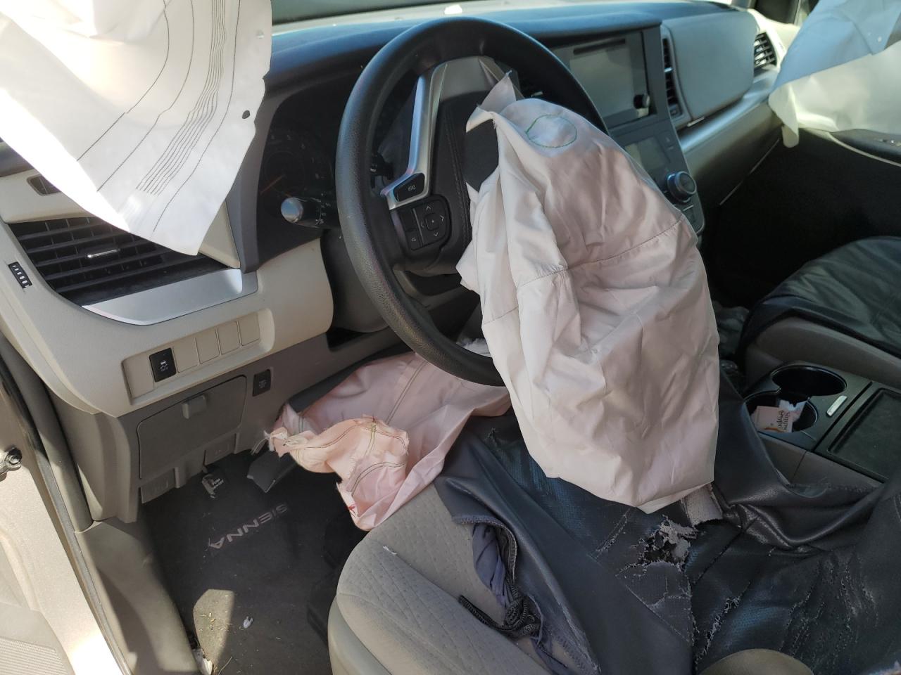 5TDJK3DC5FS102534 2015 Toyota Sienna Le