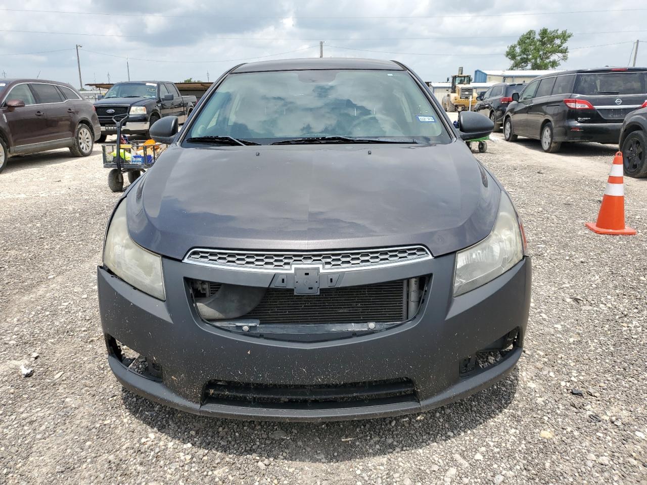 2014 Chevrolet Cruze Ls vin: 1G1PA5SG2E7136026