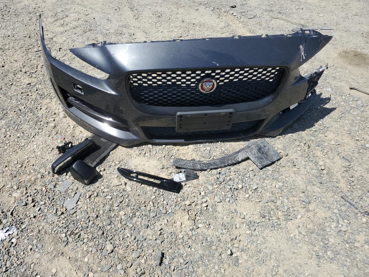 SAJAF4BV7HA964864 2017 Jaguar Xe R - Sport