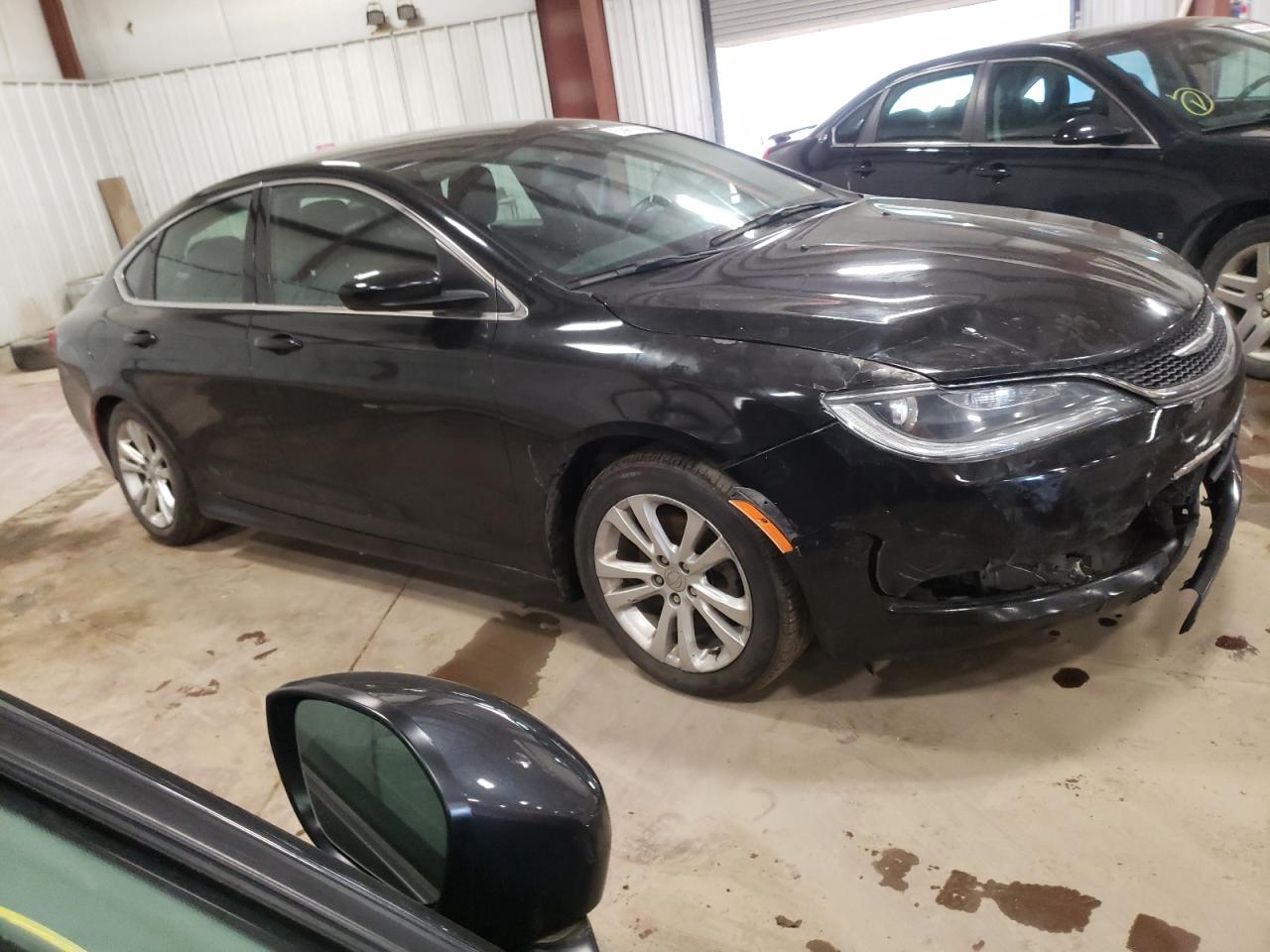 2015 Chrysler 200 Limited vin: 1C3CCCAB5FN639562