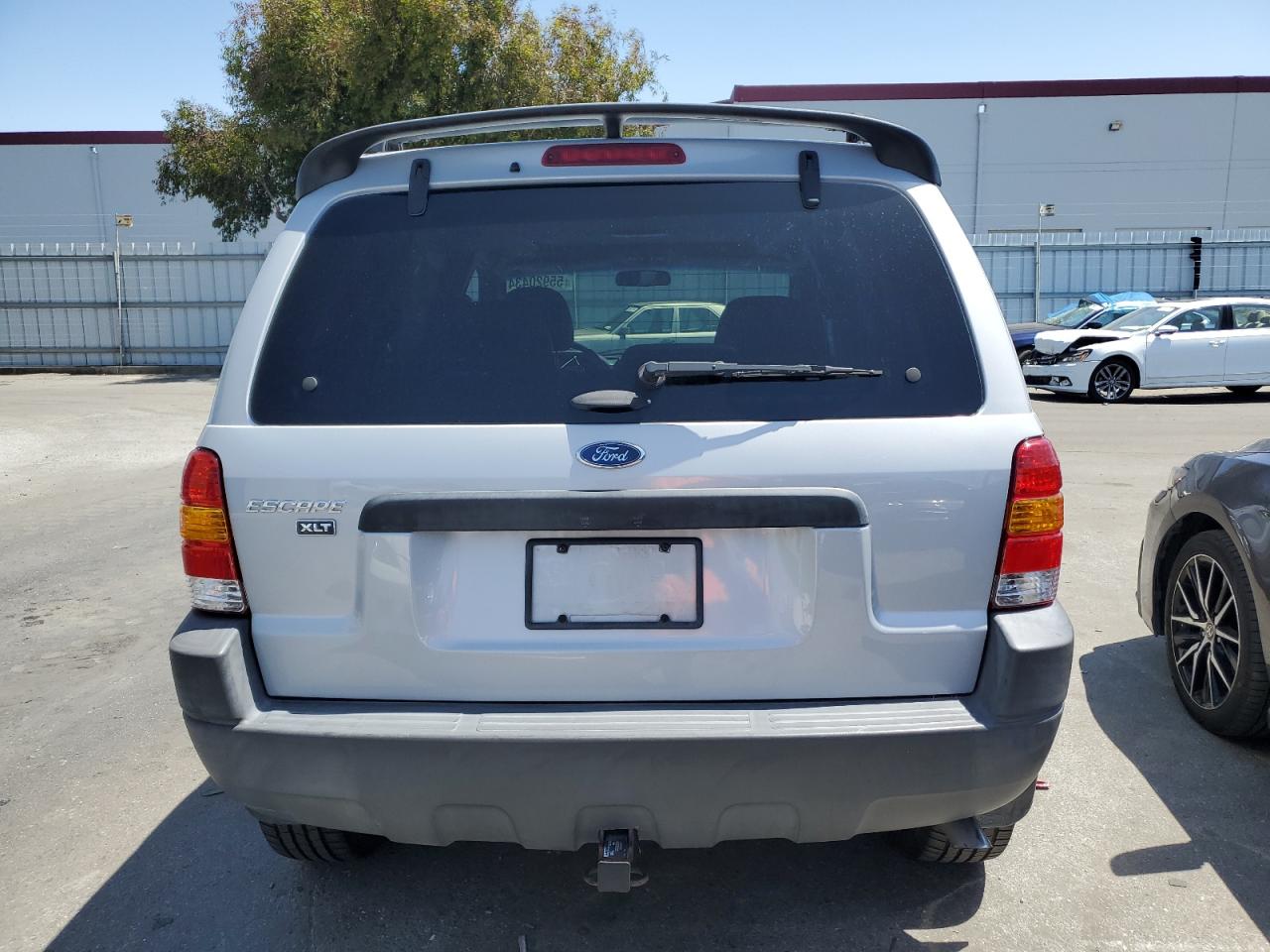 1FMYU04122KC75883 2002 Ford Escape Xlt