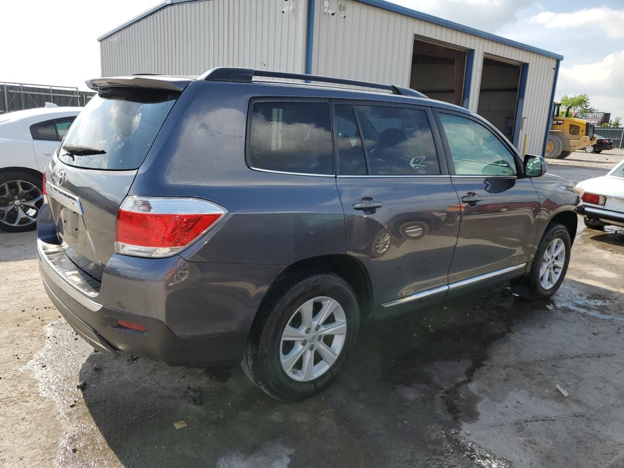 5TDZK3EH4DS128293 2013 Toyota Highlander Base