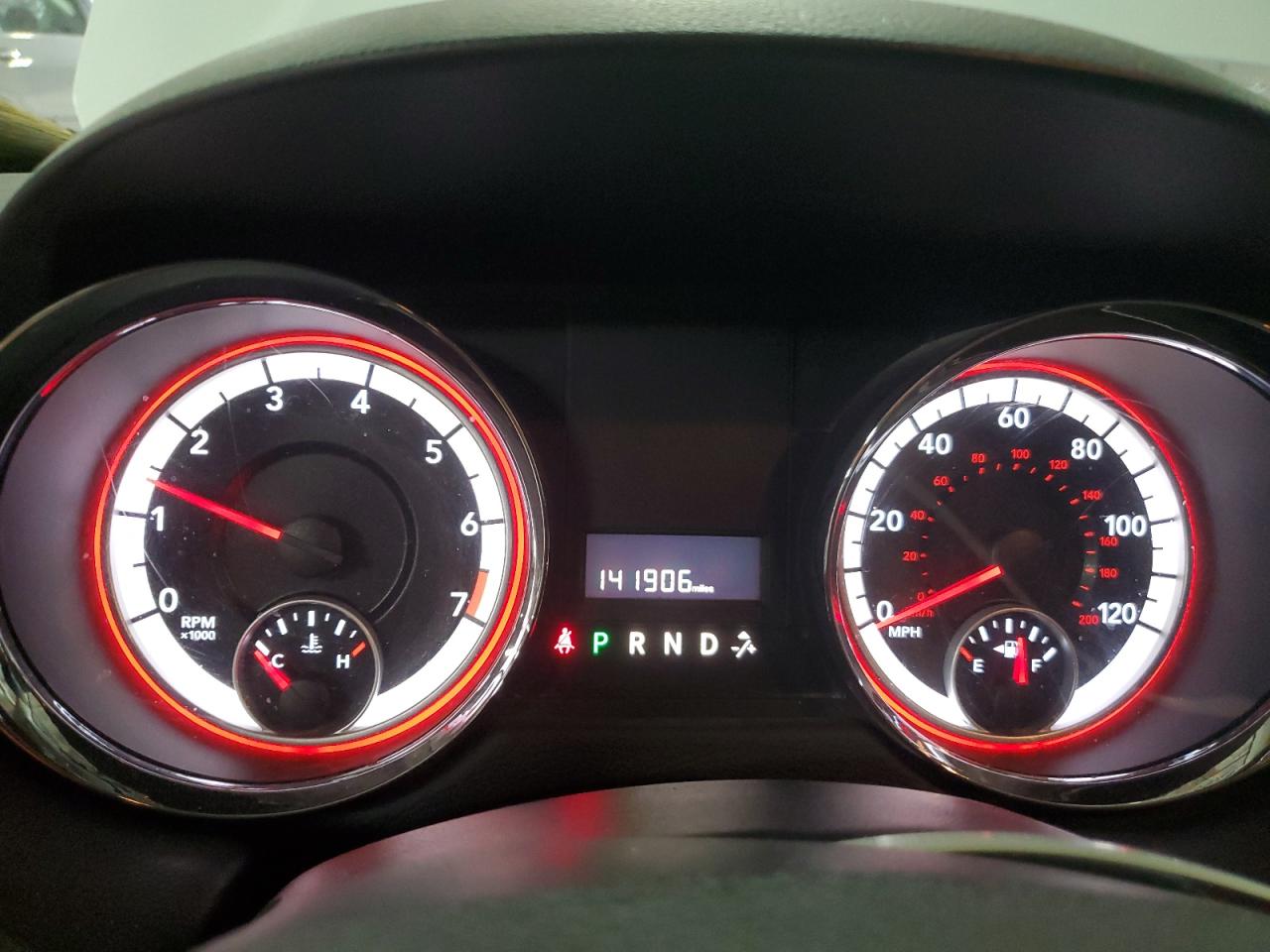 2C4RDGBG1ER340933 2014 Dodge Grand Caravan Se