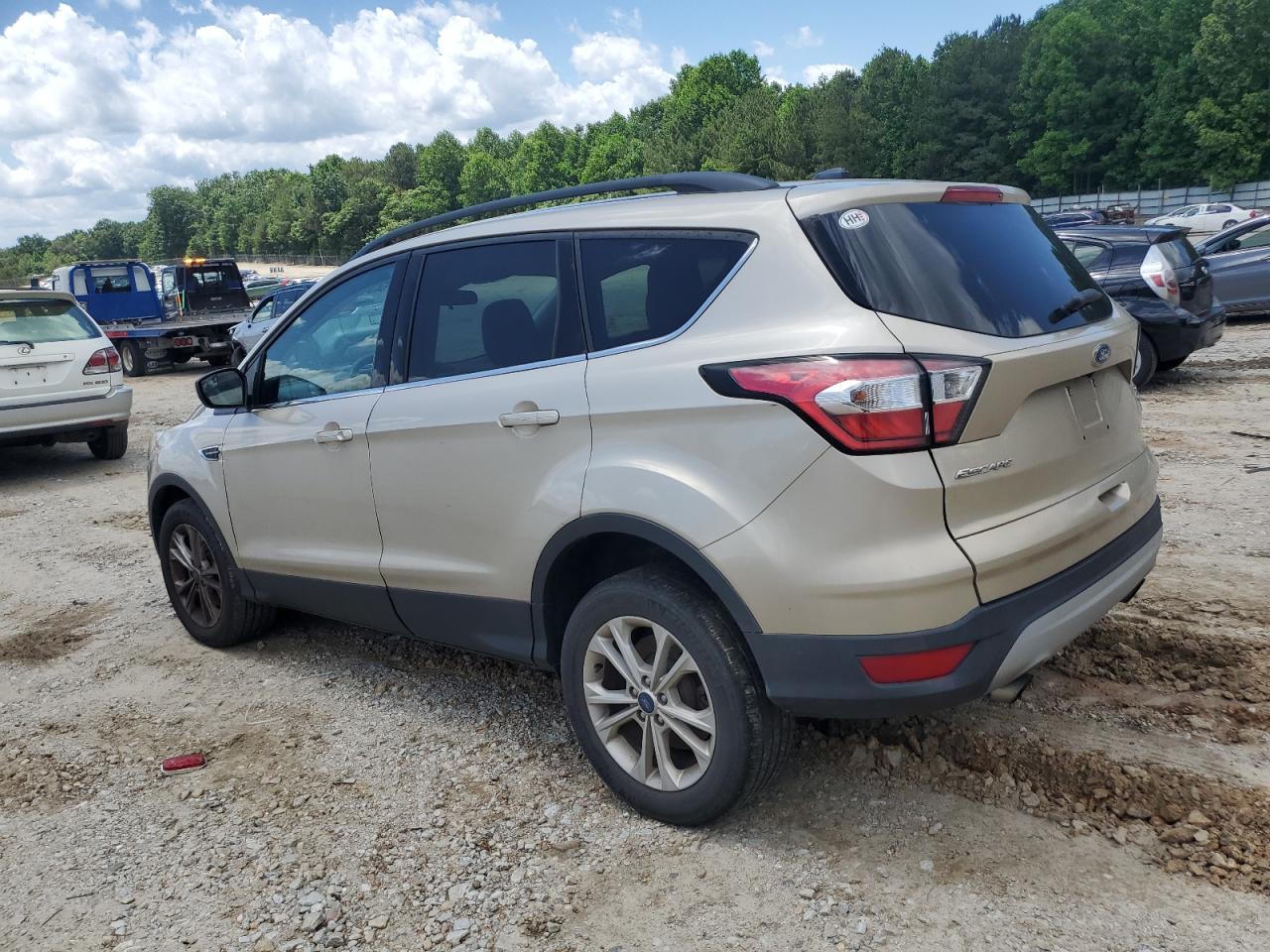 1FMCU9GD1JUB21320 2018 Ford Escape Se