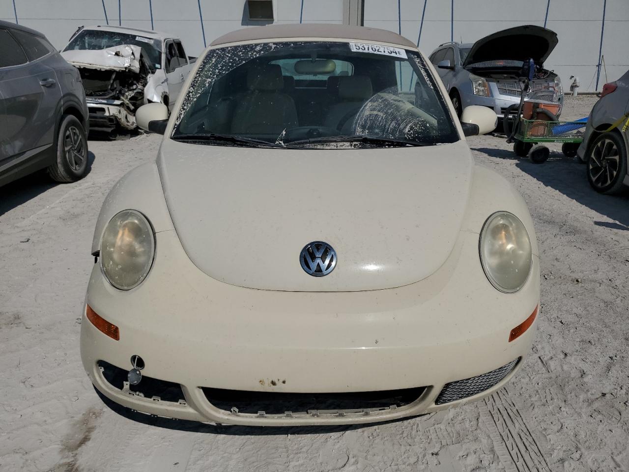 3VWRF31Y48M404873 2008 Volkswagen New Beetle Convertible Se