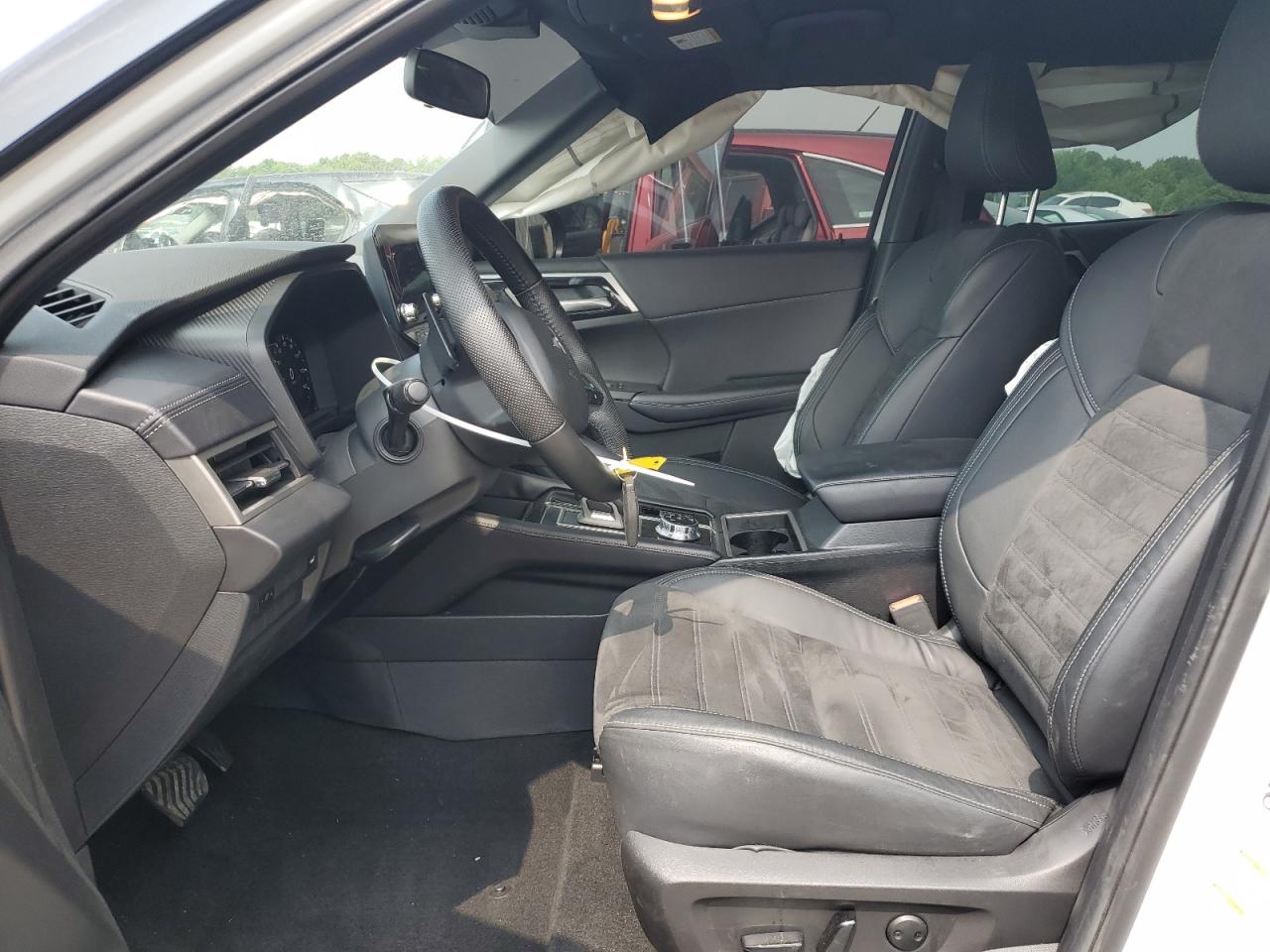 JA4J4UA85PZ033399 2023 Mitsubishi Outlander Se