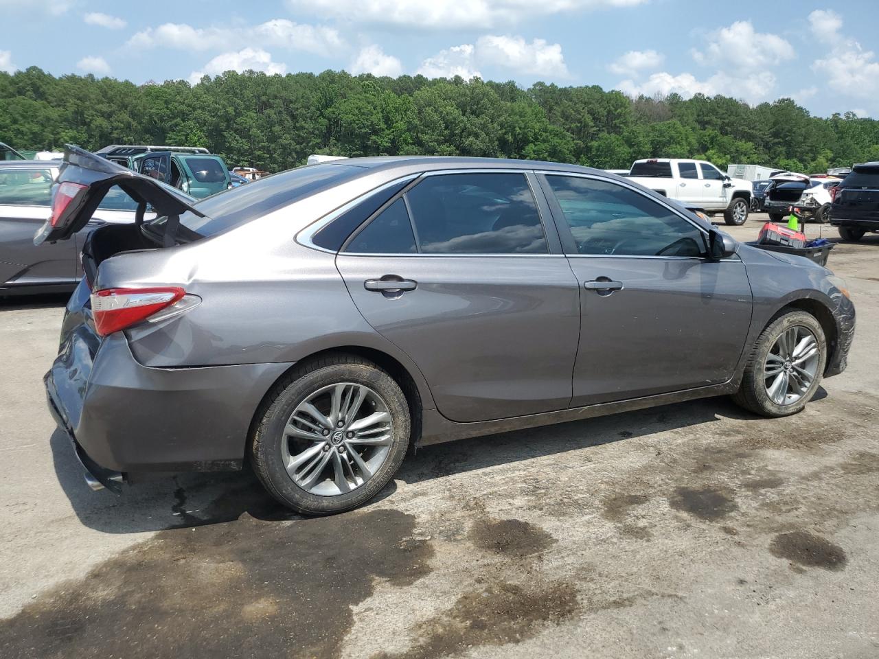 4T1BF1FK5H4710825 2017 Toyota Camry Le