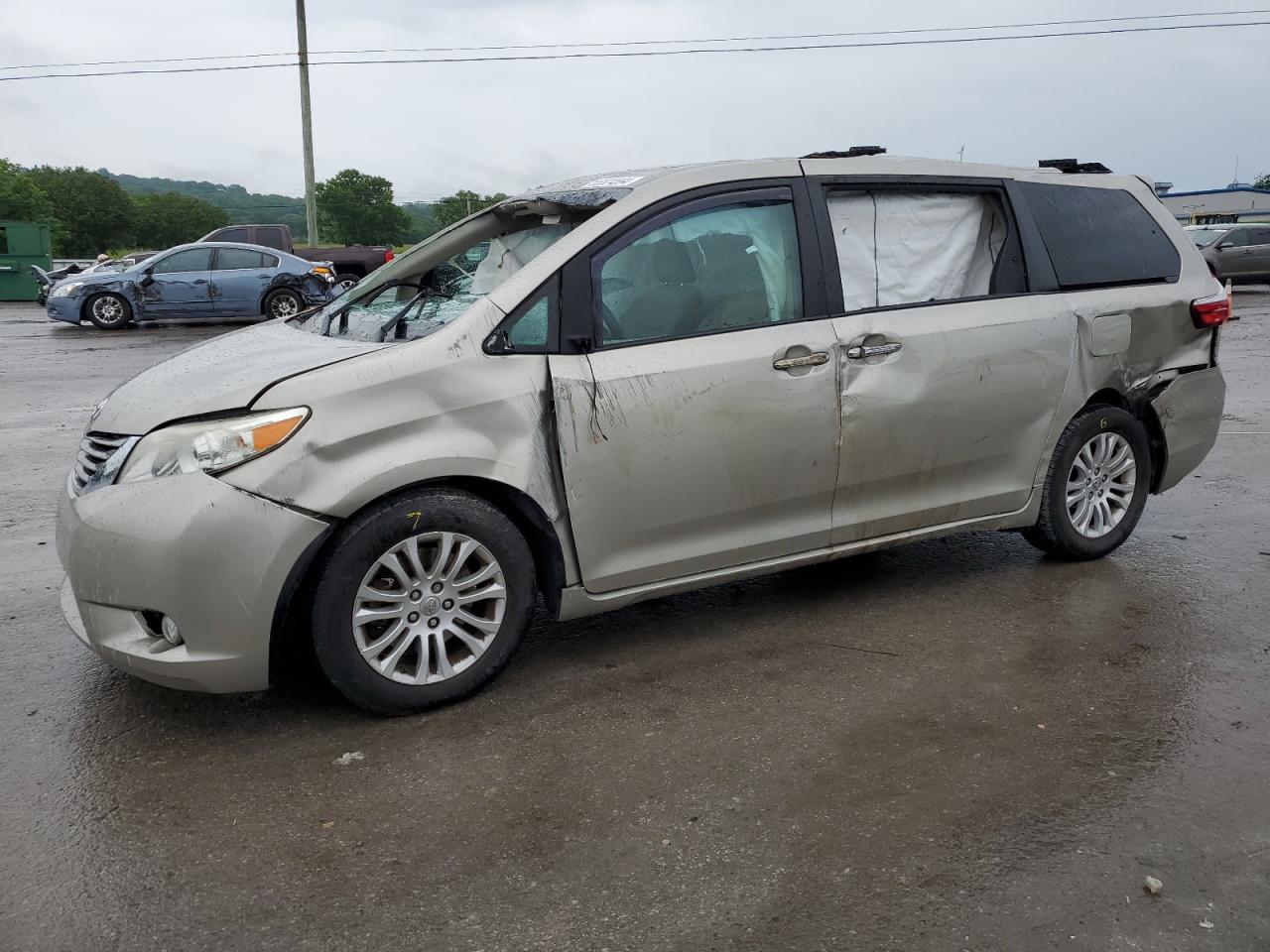 5TDYK3DC7GS741112 2016 Toyota Sienna Xle