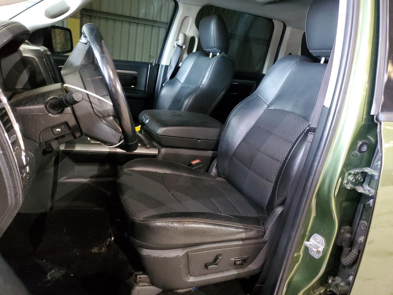 1C6RR7MT5FS628263 2015 Ram 1500 Sport