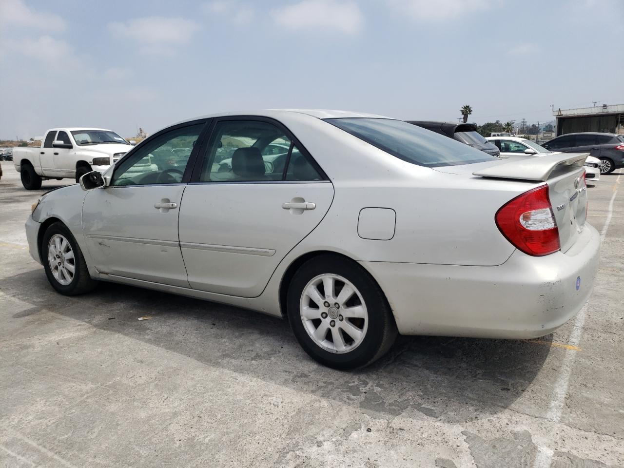 4T1BE30K32U072976 2002 Toyota Camry Le