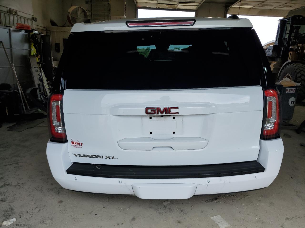 1GKS2GKC0KR378759 2019 GMC Yukon Xl K1500 Slt