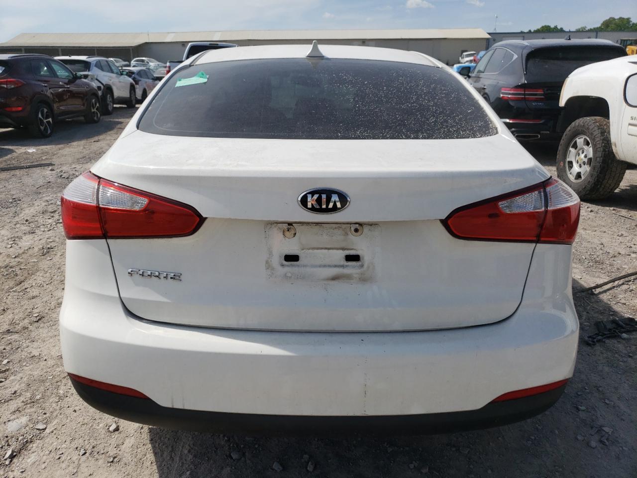 KNAFK4A65G5618472 2016 Kia Forte Lx