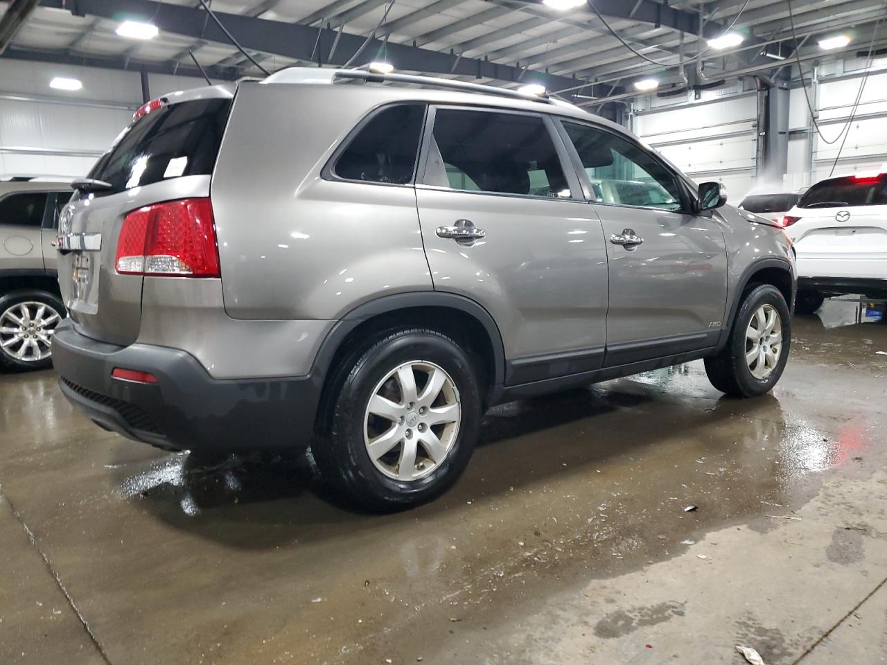 5XYKTCA63CG225984 2012 Kia Sorento Base