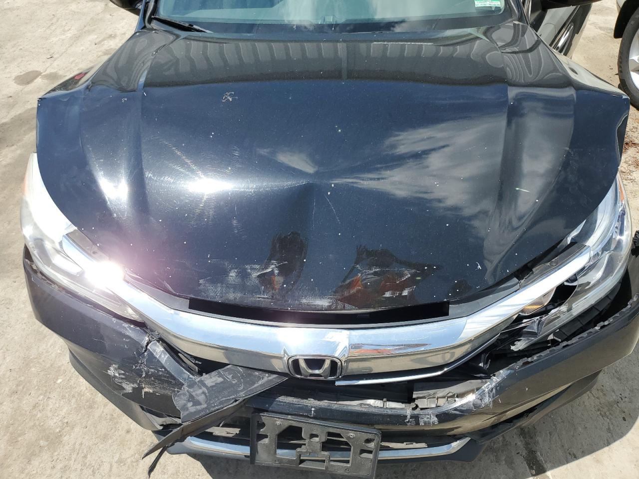 1HGCR2F3XGA186698 2016 Honda Accord Lx