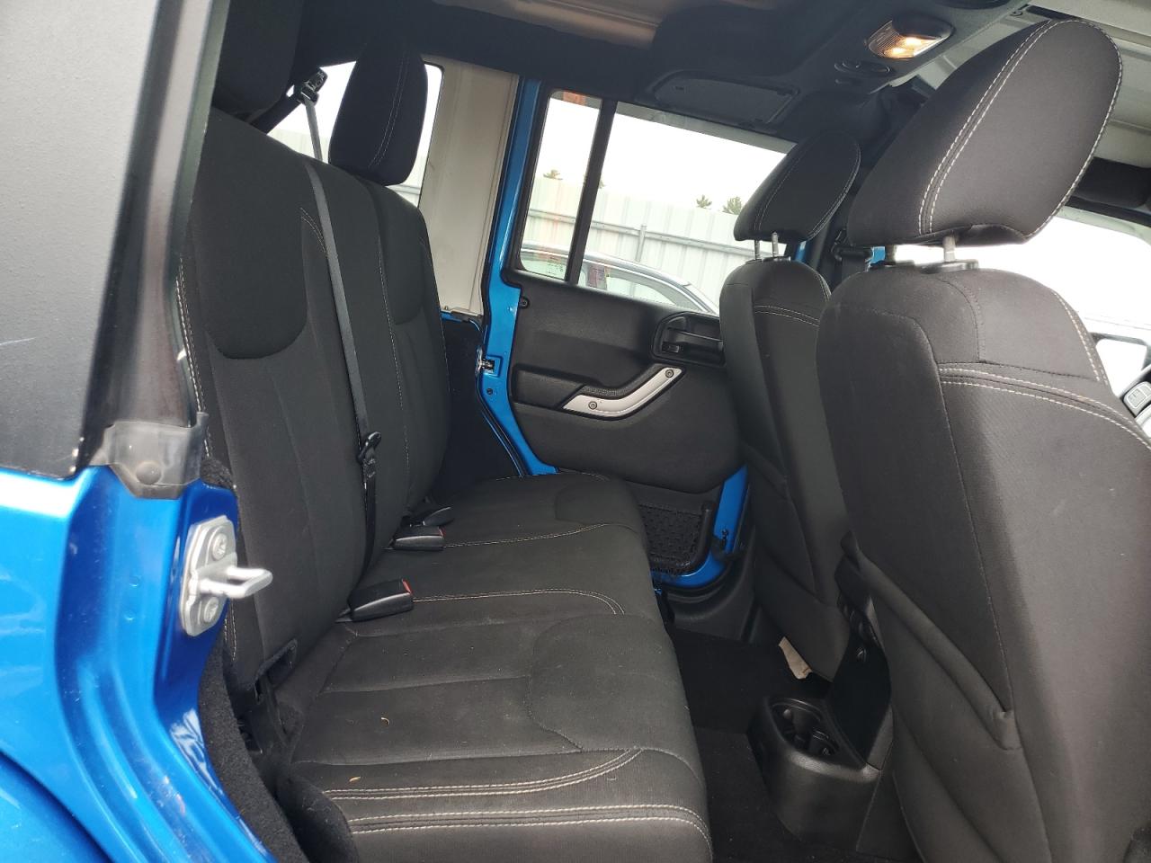 1C4BJWEGXGL204148 2016 Jeep Wrangler Unlimited Sahara