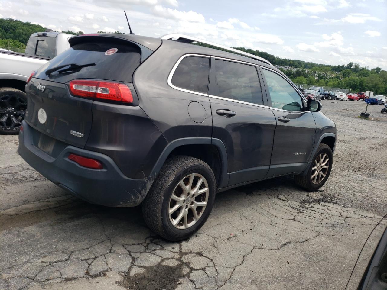 2014 Jeep Cherokee Latitude vin: 1C4PJMCB9EW183662