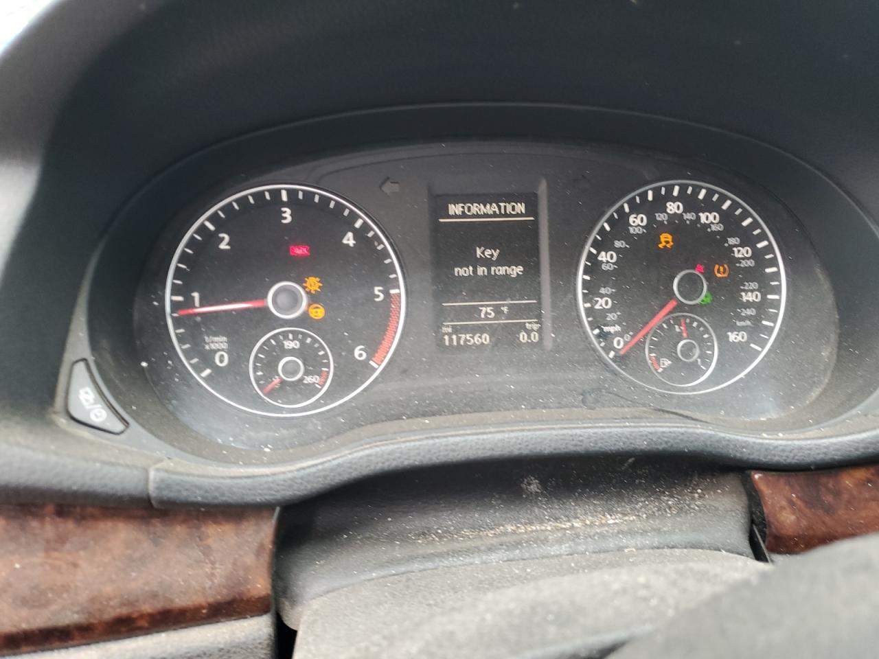 1VWCN7A3XDC134743 2013 Volkswagen Passat Sel