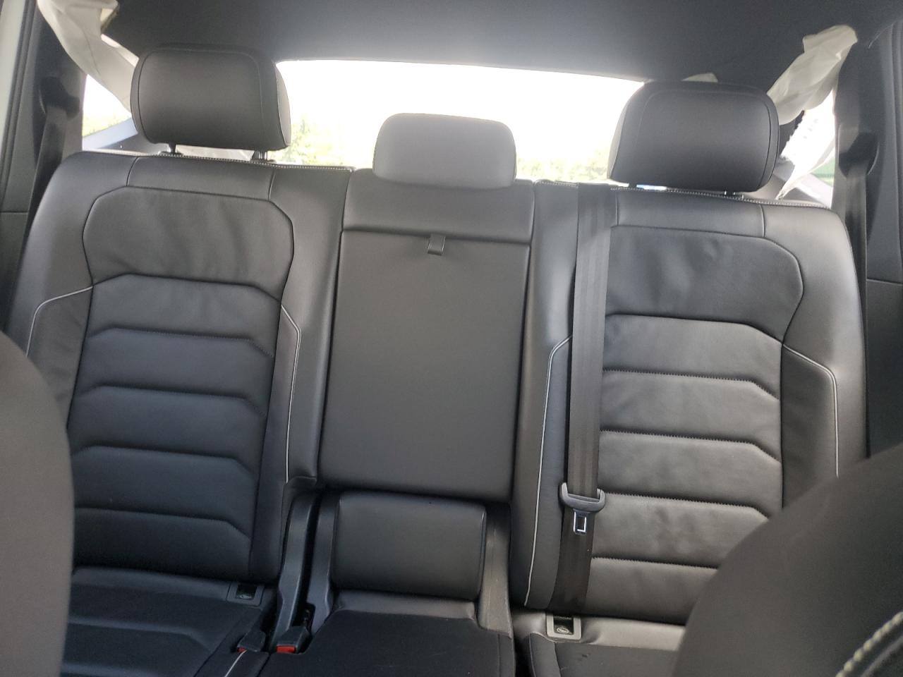 3VV4B7AX7MM116784 2021 Volkswagen Tiguan Sel Premium R-Line