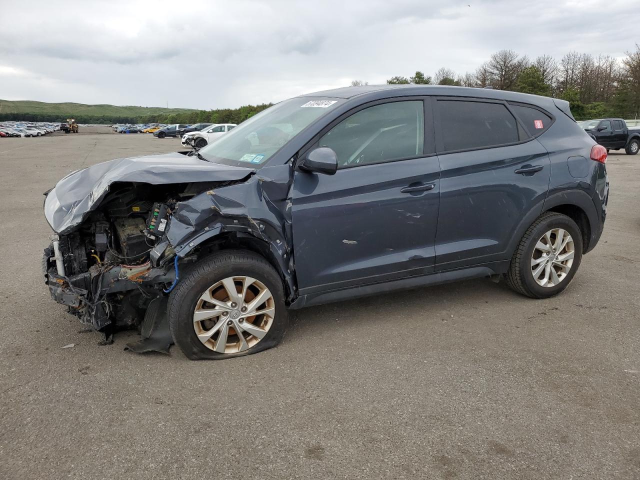  Salvage Hyundai TUCSON