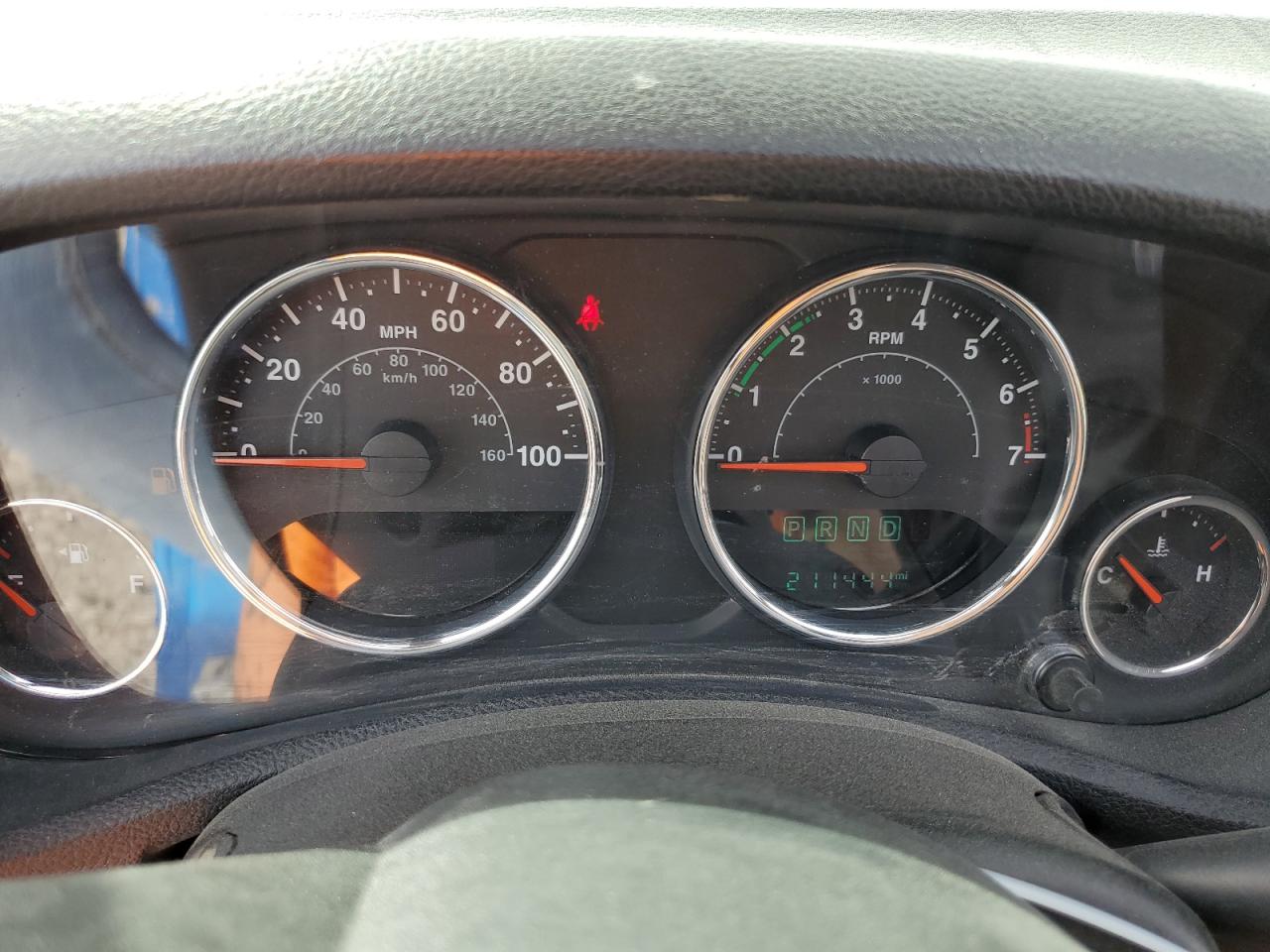 1C4BJWDG1FL518514 2015 Jeep Wrangler Unlimited Sport