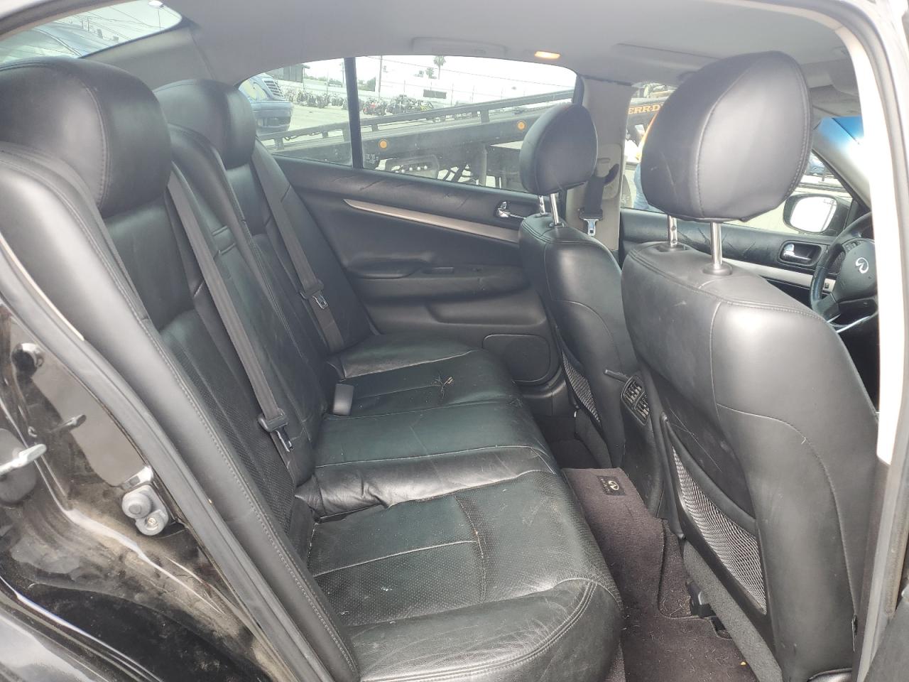 JN1CV6APXBM301015 2011 Infiniti G37 Base