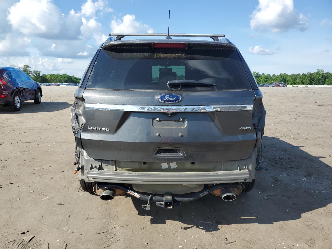 1FM5K8F81JGA15428 2018 Ford Explorer Limited