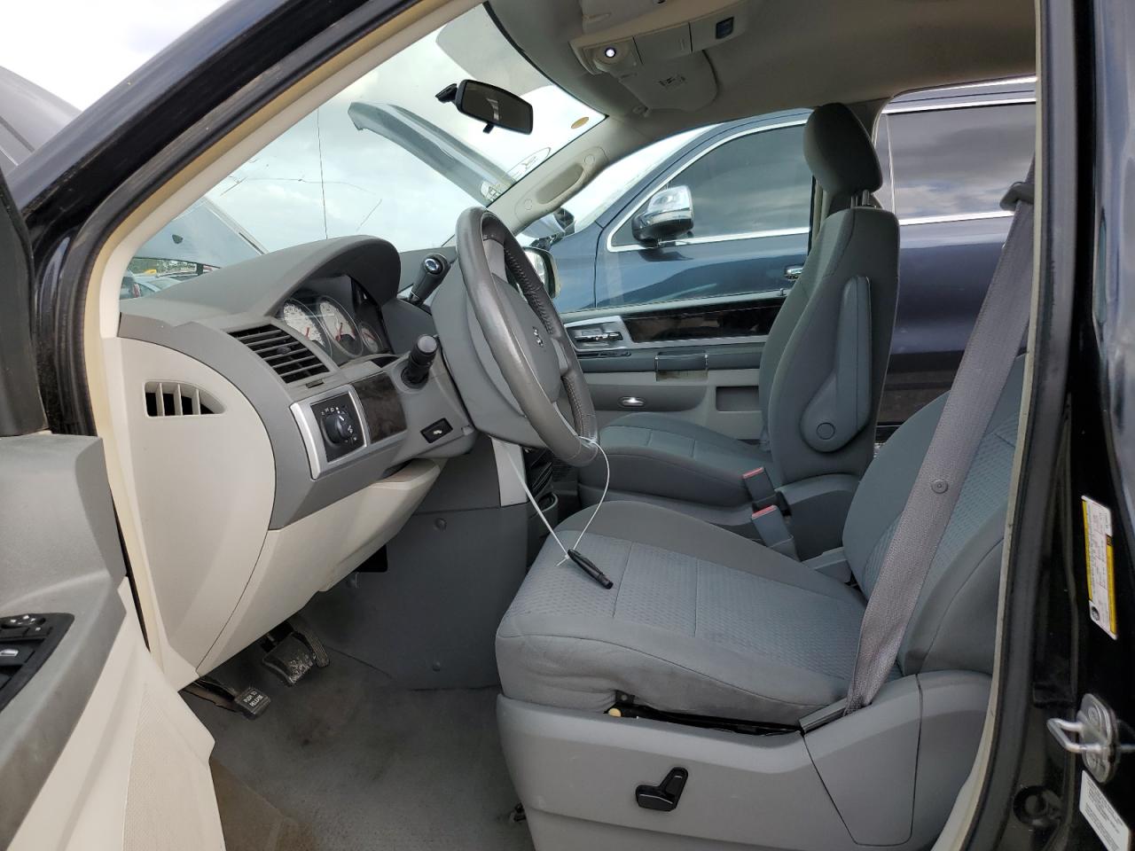 2D4RN5D19AR100441 2010 Dodge Grand Caravan Sxt