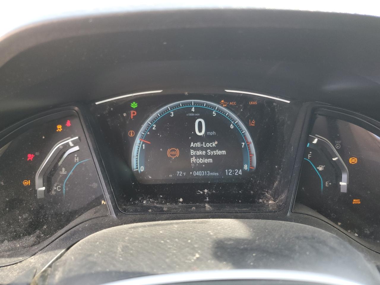 19XFC2F69KE024090 2019 Honda Civic Lx